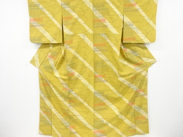 リサイクル　絞り線描き模様織出し縦節紬着物