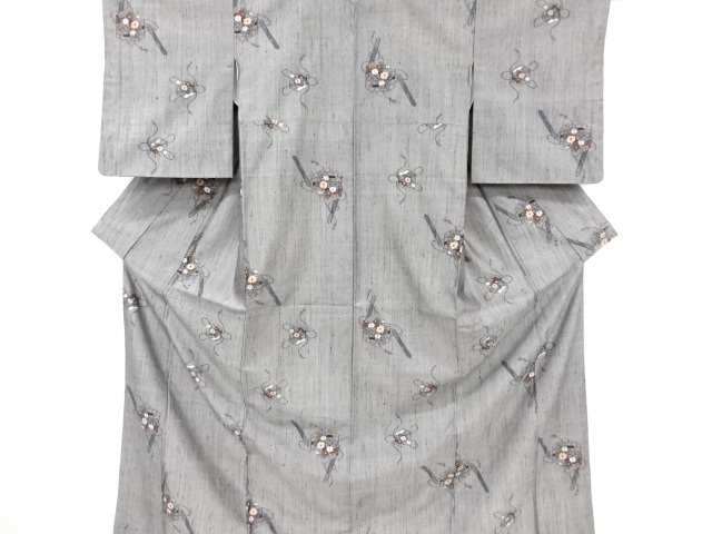 リサイクル　花亀甲模様織り出し手織り紬着物