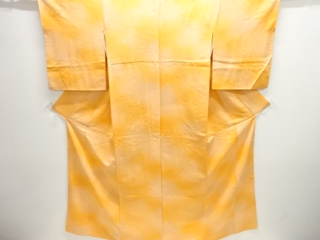 雲に寺塔模様織り出し色無地着物