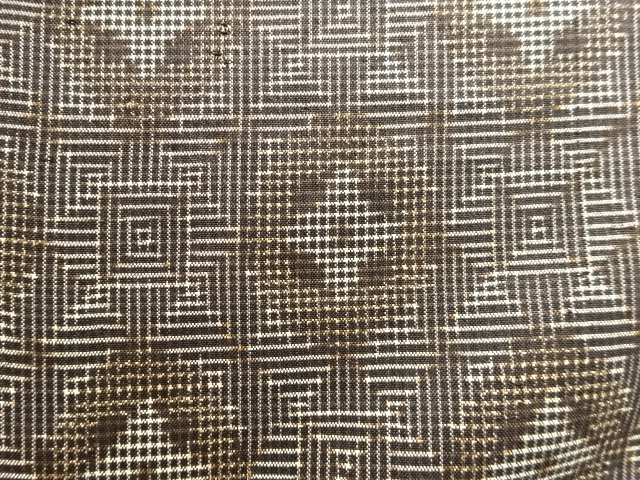 JAPANESE KIMONO / ANTIQUE KIMONO / SILK / DORO OSHIMA TSUMUGI / WOVEN RHOMBUS