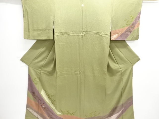 絞り片輪車に花模様刺繍一つ紋訪問着