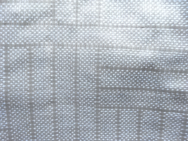 アンティーク　幾何学模様織り出し本場泥大島紬着物(5マルキ)