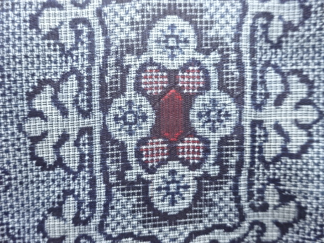 JAPANESE KIMONO / ANTIQUE KIMONO / SILK / DOROZOME / OSHIMA TSUMUGI / WOVEN FLOWER