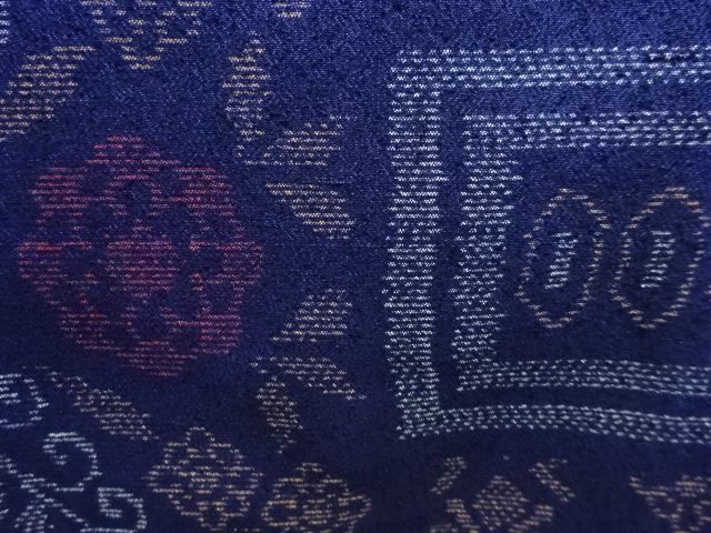 JAPANESE KIMONO / ANTIQUE KIMONO / SATSUMA OSHIMA TSUMUGI / WOVEN FLORAL ARABESQUE