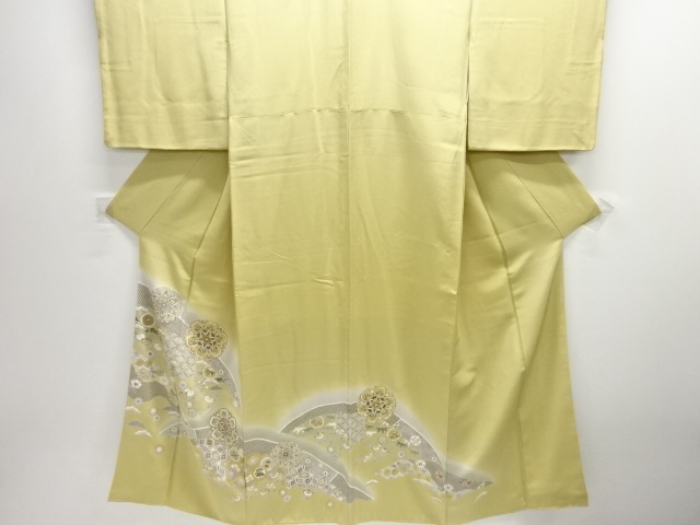 作家物　華紋に宝尽くし模様三ツ紋色留袖（比翼付き）