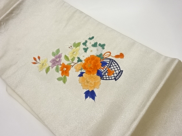 花瓶に花々模様刺繍名古屋帯