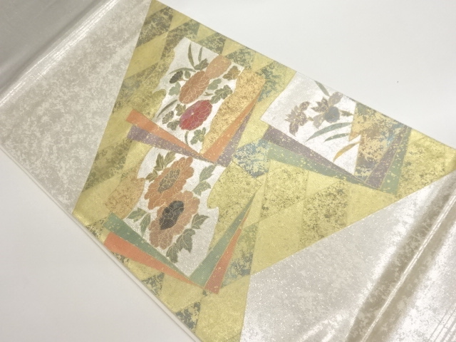 金銀彩螺鈿色紙に花々・菱模様袋帯