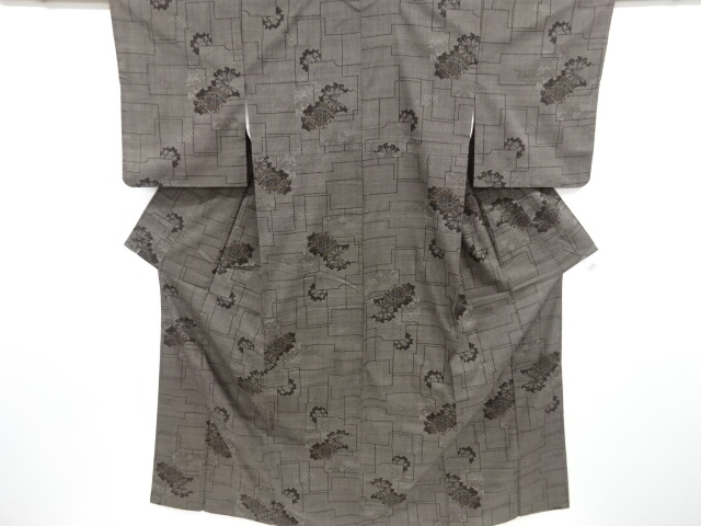 ys7156973; ヱ霞に草花模様織り出し本場泥大島紬着物(5マルキ) ys7156973; ヱ霞に草花模様織り出し本場泥大島紬着物(5マルキ)