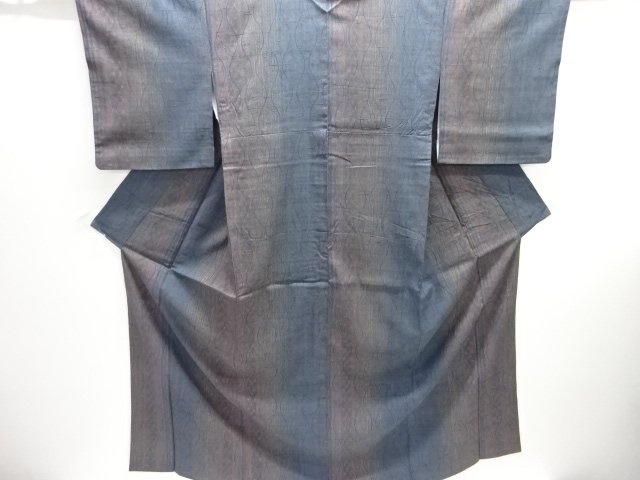 生紬　立涌に唐草模様着物