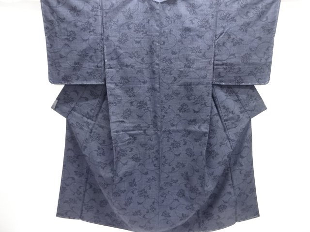 未使用品　花唐草模様織り出し本場結城紬100亀甲着物(石下)