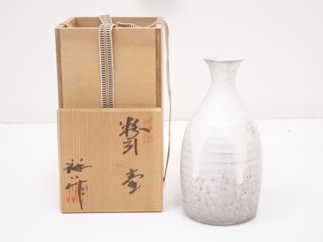 谷口祥八造　粉引壷
