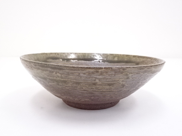 灰釉刷毛目平茶碗