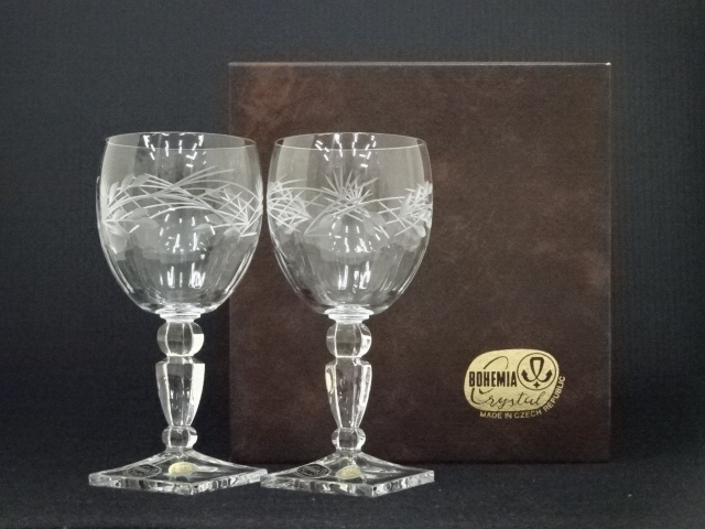 BOHEMIA　ボヘミアガラス　ワイングラスペア（箱付）
