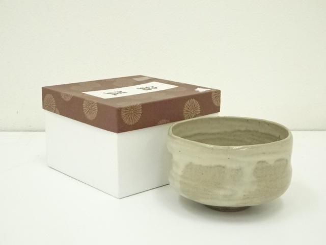 JAPANESE TEA CEREMONY / AKAHADA WARE TEA BOWL CHAWAN